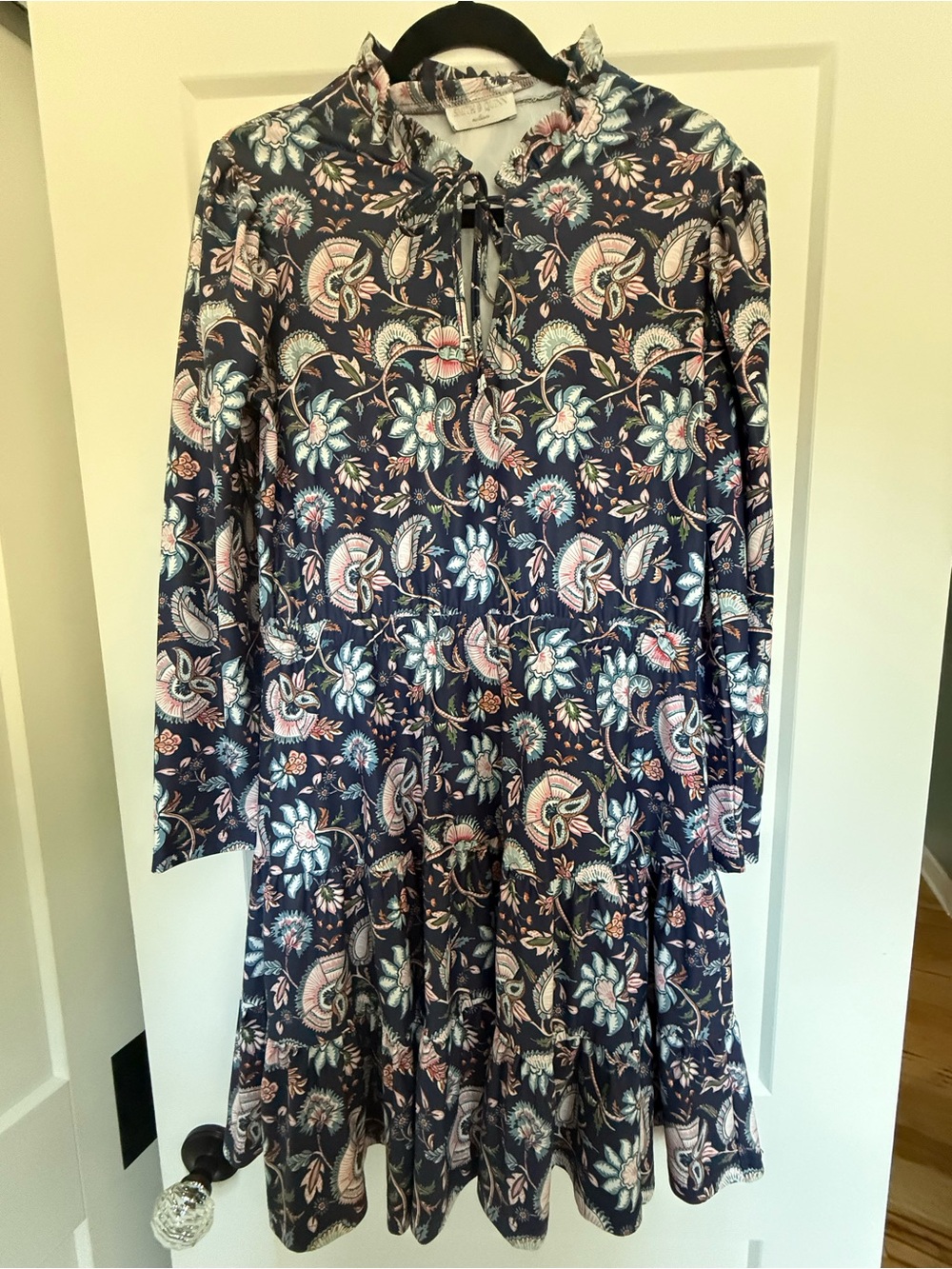 NWOT Smith & Quinn Navy Floral Paisley Tiered Dress Size M
